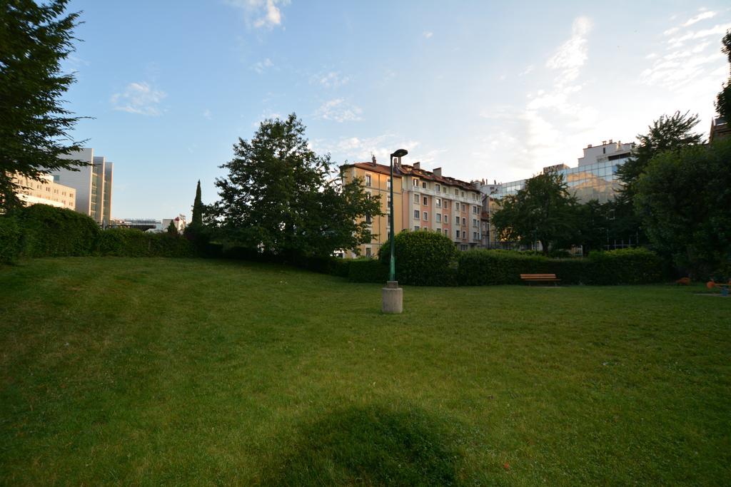 Hotel Lux Grenoble Exterior photo